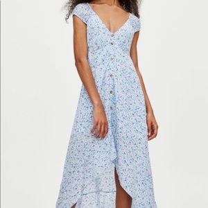 Pull&Bear Blue Floral Button Down Dress 👗